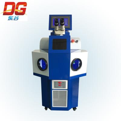 China 2020 Hot Sell 200W 0.1-20ms Jewelry Spot Welder With Inbuilt Chiller 0.2mm~2mm for sale