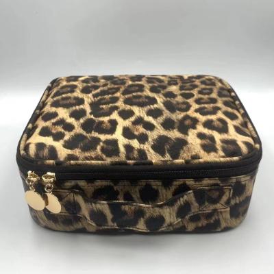 China Large Capacity Wholesale PU Leopard Makeup Cases Travel Cosmetic Bags Make Up Organizer Toiletry Bags for sale