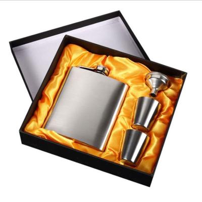 China 6oz 8oz Hot Selling Minimalist Logo Metal Whiskey Stainless Steel Customized Hip Flask for sale