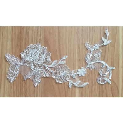 China Sustainable Customized Logo Fashion Dress Beaded Flower Applique Shiny Patch for sale