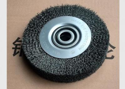 Chine La brosse sertie par replis en acier trempé de roue de fil, mettent hors jeu autour de la roue de brosse métallique à vendre