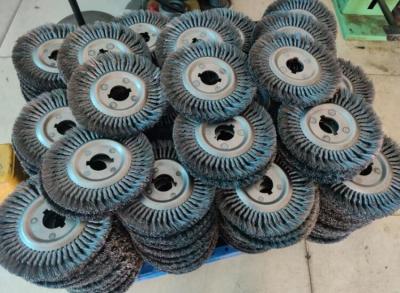 China Double Layer Twist Knot Wire Wheel Brush 300mm OD for Rust Cleaning zu verkaufen