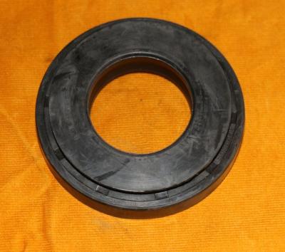 China 58813-1645-0 de Motoronderdelen van Kubota van de olieverbinding Voor Kubota DC60 DC70 Maaidorser Te koop