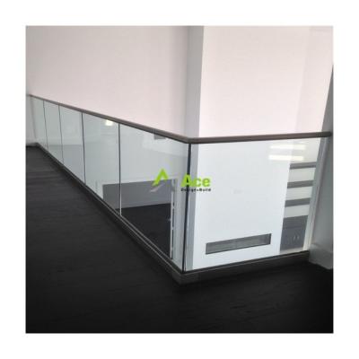 China Modern aluminum frameless glass barrier for terrace balustrade outdoor aluminum glass balustrade for sale