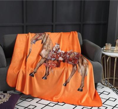 China Amazon Business Gifts Horse Design Non-Toxic Luxury Cashmere Pure Wool Luxury Faux Fur Throw Blanket for sale