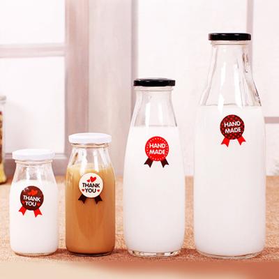 China Hot Selling 500ml 1L Beverage Glass Bottle Glass Beverage Bottle For Milk Juice for sale