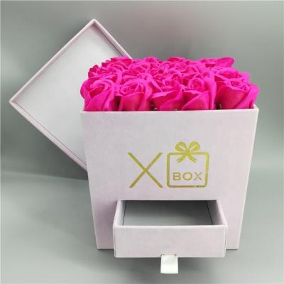 China Recyclable Accept Good Price Custom Flower Luxury Velvet Gift Box With Gold Foil Logo for sale