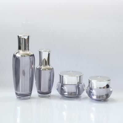 China New Design Cosmetic 30ml 50ml 100ml Luxury Empty Face Lotion Pump Bottle With Spray Pump for sale