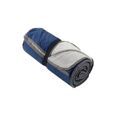 China Oxford Customized Travel Windproof Blanket, Extra Large Portable Foldable Picnic Outdoor Insulating Blanket for sale