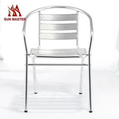 China Modern Leisure Metal Hot Frame Rocking Outdoor Patio Furniture Motion Garden Bar Beige Cushions Dining Stool Bar Alumium Chair for sale