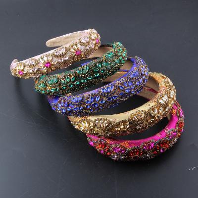 China New Beautiful Baroque Inlaid Hair Accessories 85 Color Rhinestone Circle Hair Circle Ladies Catwalk Light Non-Slip Fashion Headwear for sale