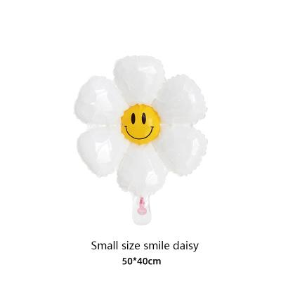 China Tiny size photo Tiny Custom Toy Custom daisy smile flower balloon atmosphere six-petaled aluminum foil balloon beautiful props margarita globo for sale