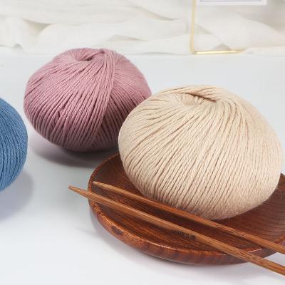 China Viable Dimuni Selling 100% Woolen Yarn Scarf And Towel Knitting Woolen Yarn Colors All Soft 8 Ply Handwoven Fine for sale