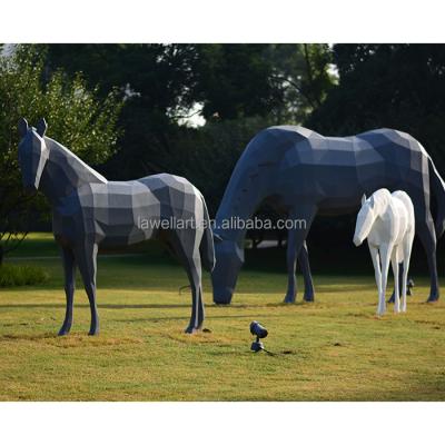 China Custom Modern Art LAWELL Figurine Theme Park Sculpt Fiberglass Large Art Life Size Horse Sculpture Indoor Outdoor Outdoor for sale