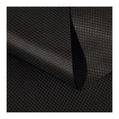 中国 100%polyester waterproof breathable pongee fabric pu TPU anti-pill coating pongee fabric pvc coating 販売のため