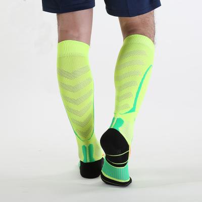 China Wholesale High Quality Fluorescent Green Nice Sports Knee Socks Antibacterial for sale