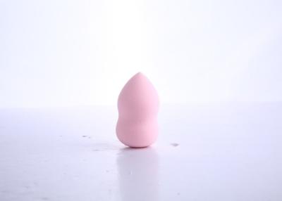 China Pink Foundation Applicator Sponge 43*43*63mm Small Size Lightweight for sale