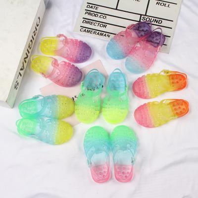 China ARCH BACK Summer Kids Sandals Babies Gently Slide Non Princess Shoes Transparent Jelly Beach Shoes Toddler Boys Roman Casual Slippers for sale