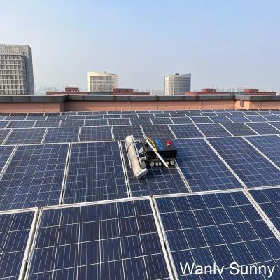 Cina Robot per la pulizia a secco del pannello solare con durata della batteria di 3-4 ore e adattatore per zaino in vendita