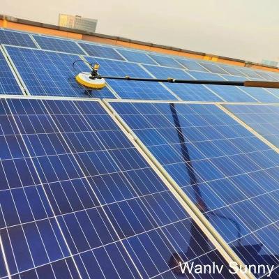 China Fuente de alimentación de litio Cepilla giratoria de cabeza única para limpieza de paneles fotovoltaicos en venta