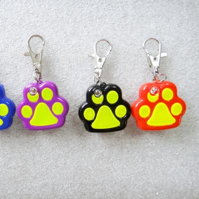 China 2021 Hot Sale Paw Flashing Pet Tag High Quality Fashion Identification Padded Practical Pet Tag for sale