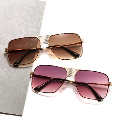 China Environmental Friendly Custom Metal Logo Shade Gradient Color Lens Sunglasses for sale