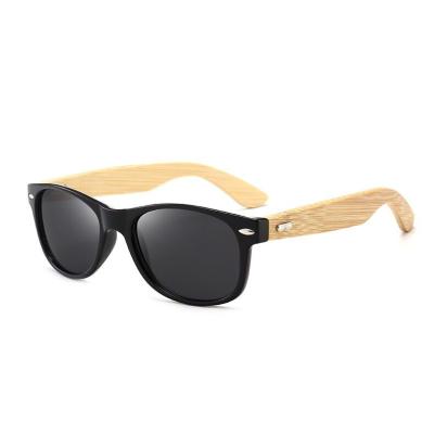 China New Wholesale Quality Environmental Friendly Bamboo Classic Wood Sunglasses for sale