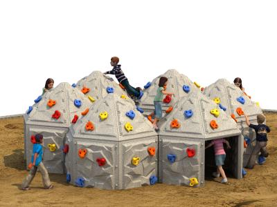 China Niños del patio que suben el plástico al aire libre de la pared con la piedra que sube en venta