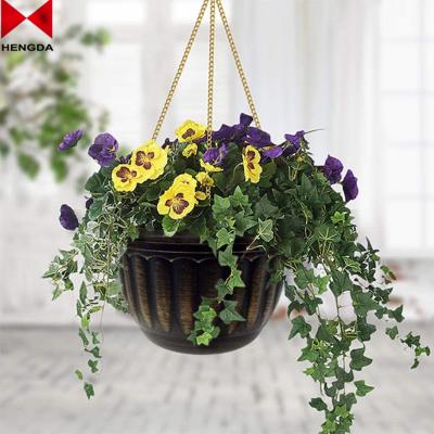 China CLASSIC Decorative Plastic Gardening Flower Pot with Drip Tray and Chain for sale