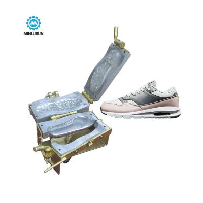 China Yingrun PU Shoes DIP Mold Maker Making Safety Shoe Mould Molding Shoes For PU Footwear Machine for sale