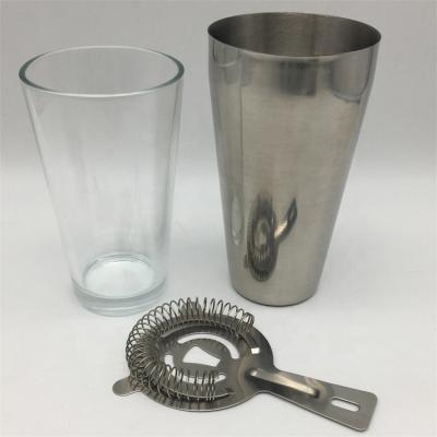 China Bartender's Tool 28oz Stainless Steel Viable Cocktail Boston Shaker With Strainer Set for sale