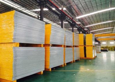 China Prefab House Sound Insulation Fireproof Glass Wool Sandwich Panel for sale