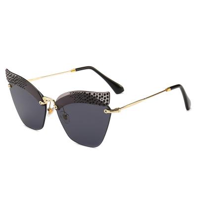 China Diamond Retro Sunglasses Frameless Fashion Sunglasses New Travel Photo Sunglasses for sale