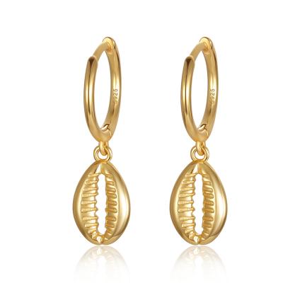 China High Quality 925 Sterling Silver Ear Jewelry Gold Plated Shell Shaped Hoop Huggie Earrings For Women for sale