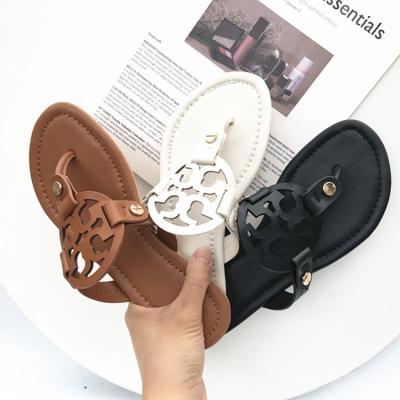 China 2022 hot sale new style fashion PU ladies lightweight flip flop beach slippers latest women lady leather shoes summer shoes for ladies for sale