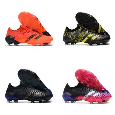 China Fashion \ Boots Phenomenon Mutator FG Predator Football New Comfortable \ Durable Lace-Up Professional Football Shoes Boots Light Comfortable Cleats for sale