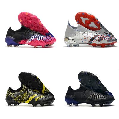 China Fashion\New Men Soccer Comfortable\Durable Football Boots Shoes Comfortable Ultralight Non-slip Grass Soccer Training Shoes High Quality Cleats for sale