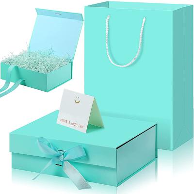 China Recycled Materials Luxury Gift Boxes With Lid And Replaceable Ribbon, Paper Bag, Greeting Cards And Tissues Luxury Packaging Box Set For Girlfriend for sale