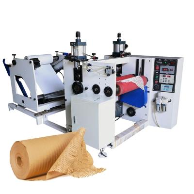 Chine Largeur maximale utilisable 500 mm Machine de formage de rouleaux de papier à envelopper en nid de miel entièrement automatique 135 m/min à vendre