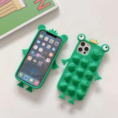 China 2021 Manufacturers Supply OEM ODM Green Frog Cartoon Green Frog Silicone Phone Case For iPhone12 Pro Phone Case for sale