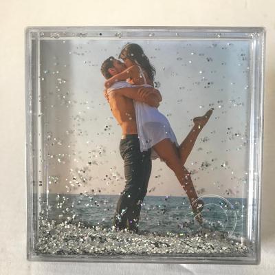 China Family Block Picture Frame Picosecond Liquid Clear Liquid Glitter Photo Frame With Water And Glitter YDWF005-1 for sale