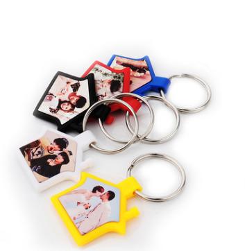 China All For Couples Custom Thermal Metal Sublimation Gift House Shape Double-sides Transfer Key Chains White for sale