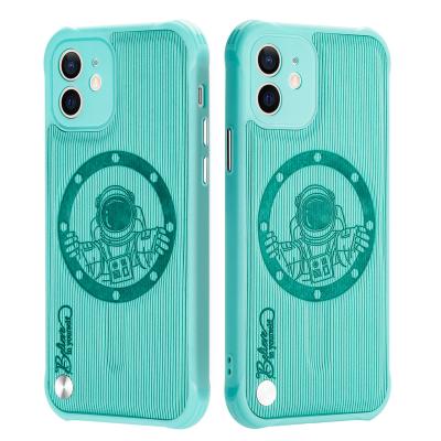 China Fashion Shockproof Hot Selling Magnetic Astronaut Pattern TPU Phone Case For iPhone 13 Pro Max for sale