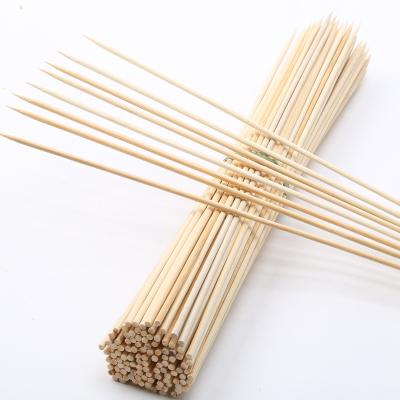 China Professional Factory Easily Cleaned Bamboo Fruit Skewers 30cm 40cm With Logo Custom Food Grade Round Bamboo Skewer Rack BBQ Skewer for sale