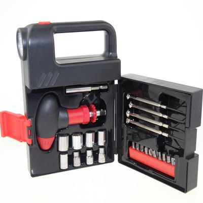 China 24 in 1 Outdoor Torch Light Tool Kit Set 24 Pieces LED Tool Light Set Dry Battery Flashlight Tool Kits 20*13*5cm for sale