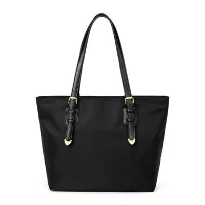 China Solid Color Temperament Large Capacity Simple Black Direct Wholesale Zipper Ladies Handbag for sale