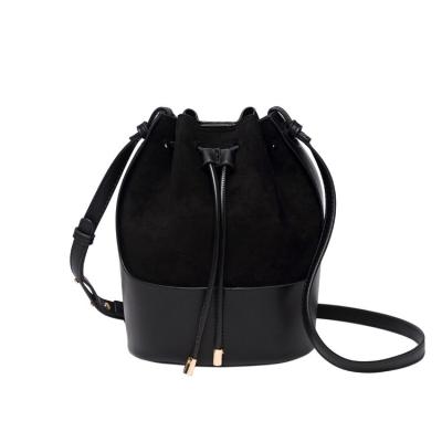 China Simple wild single drawstring bucket bag autumn and winter fashion design ladies handbag for sale