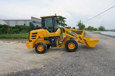 China 2400RPM 58kw 79hp Power 2 Ton Wheel Loader In Construction à venda