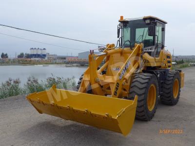 Cina Compact 2.5 Ton Wheel Loader Bucket Capacities 1.2m3 Multi Plate Clutch in vendita