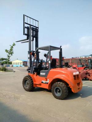 Китай Reliable All-Terrain Forklift Truck For Facilitates The Movement Of Goods From One Location To Another продается